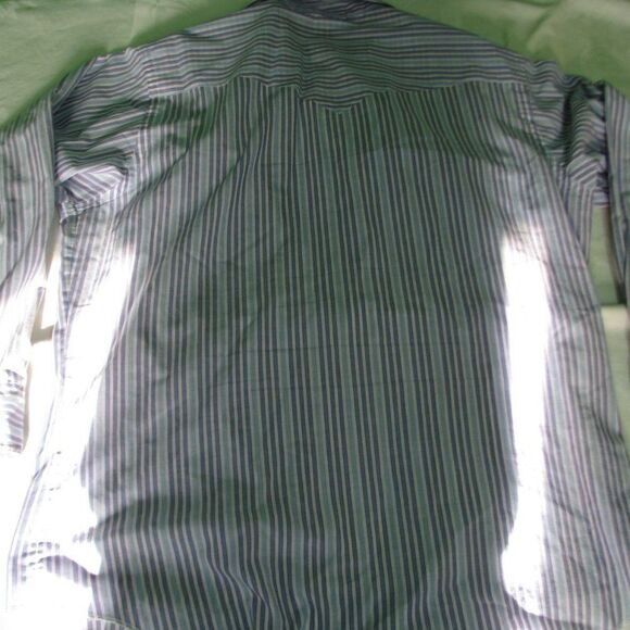 Vintage Wrangler Pearl-Snap Button-Down Shirt - Picture 6 of 7